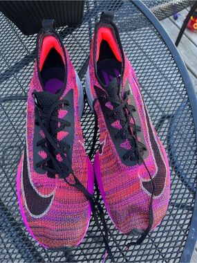 Nike Women’s Pink Purple Black Flyknit Running Shoes